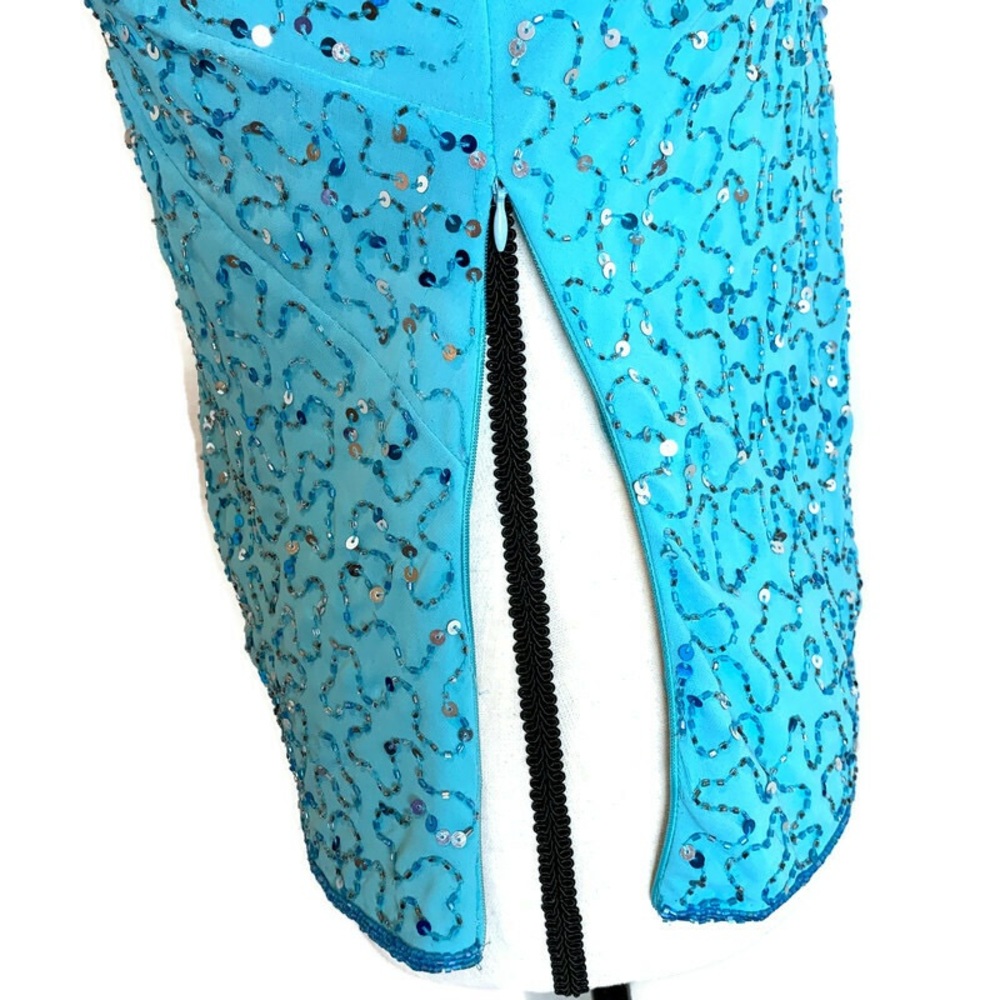 NWT VINTAGE Aqua Sleeveless Sequin & Beaded Top - Picture 4 of 7